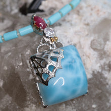 画像をギャラリービューアに読み込む, 青空と蜘蛛のネックレス