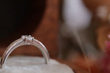 画像をギャラリービューアに読み込む, 普段使いのできるエタニティー婚約指輪 0.2ct鑑定書付き ご納品後サイズ修正無料!!