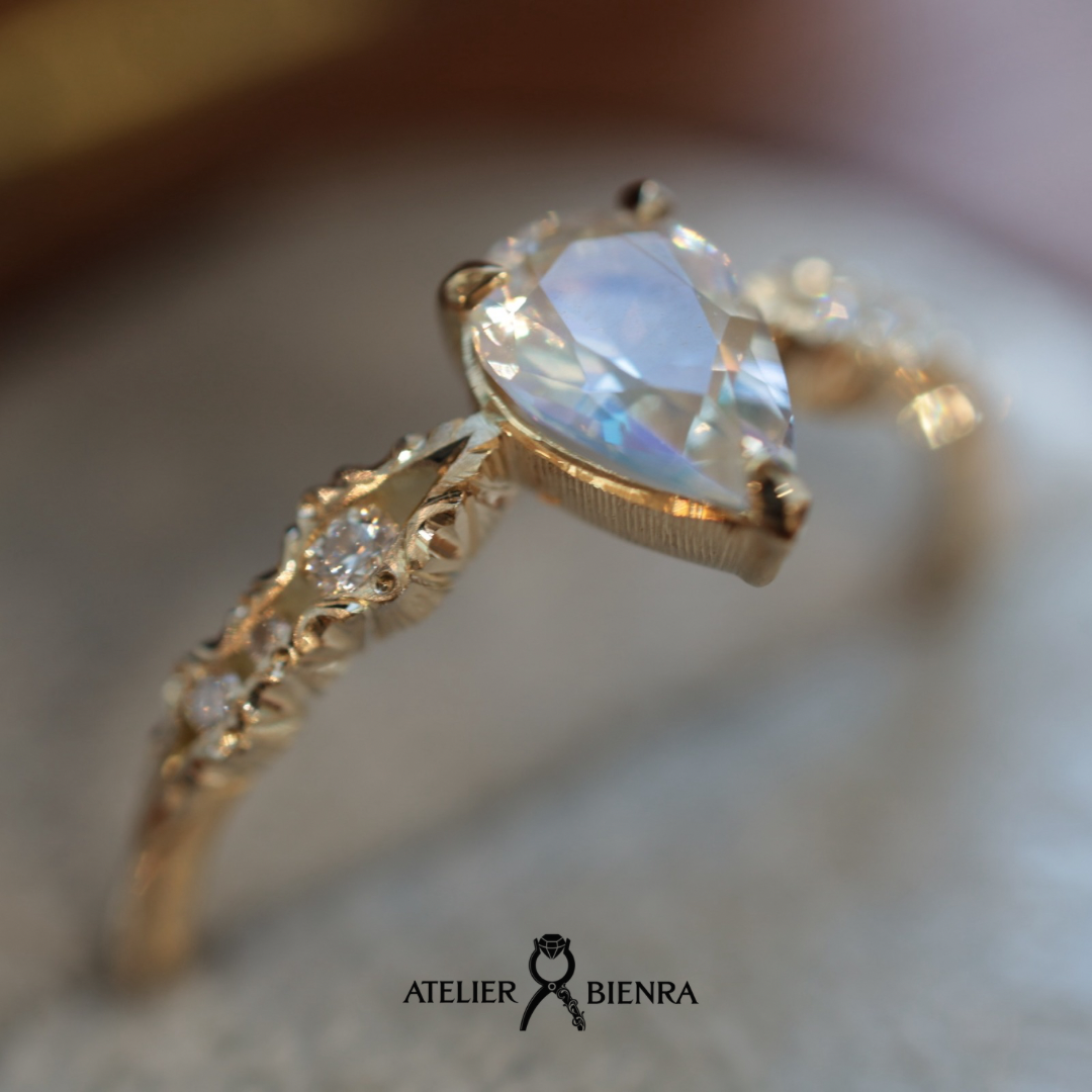 レインボームーンストーン マラウイ産0.56ct – Atelier Bienra