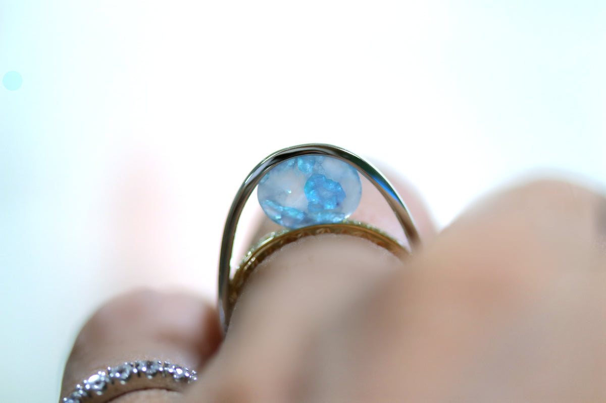 パライバトルマリン　K18YG ダイヤモンド　リング パライバトルマリン イン クォーツ ・ダイヤモンド リング